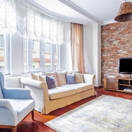 Centrally Located Apartment With Balcony In Sisli Istanbul Luaran gambar