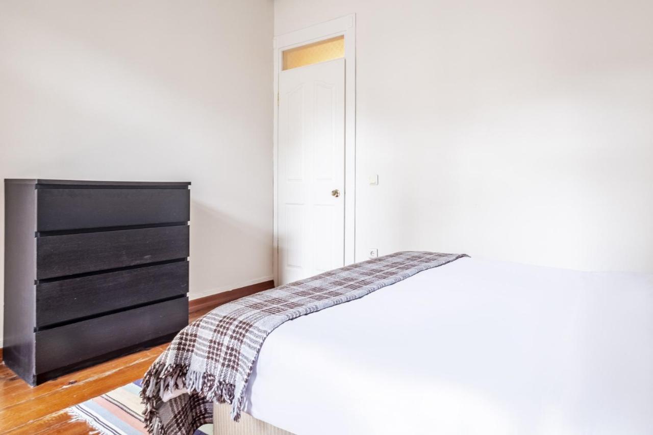 Centrally Located Apartment With Balcony In Sisli Istanbul Luaran gambar