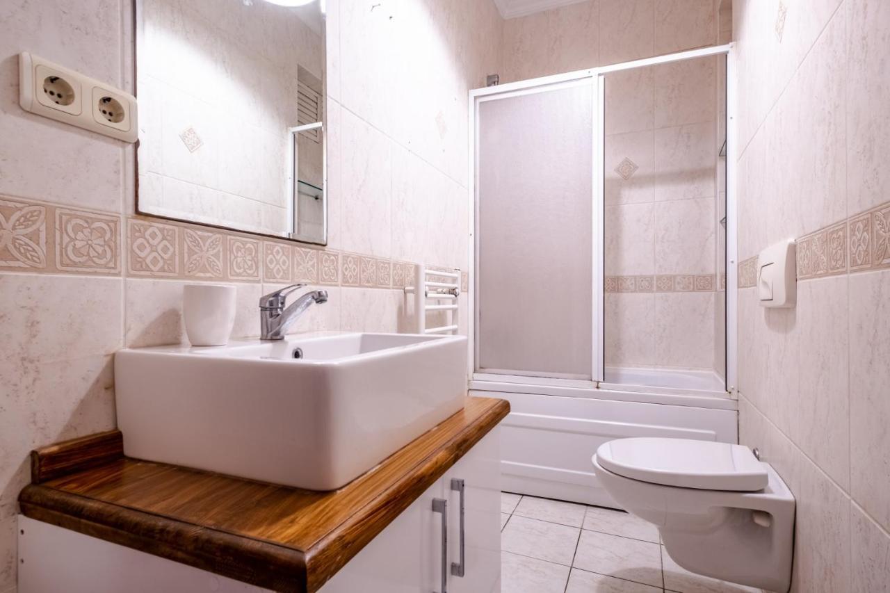 Centrally Located Apartment With Balcony In Sisli Istanbul Luaran gambar